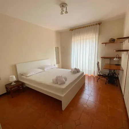 Apartament Av