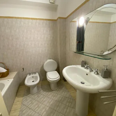 Apartament Av